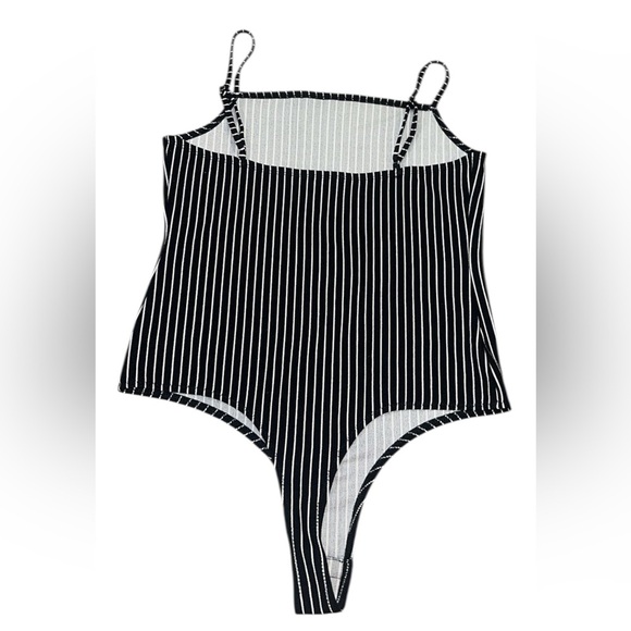 BCBGeneration Womens Black Striped Bodysuit NWT Size M - Picture 3 of 7
